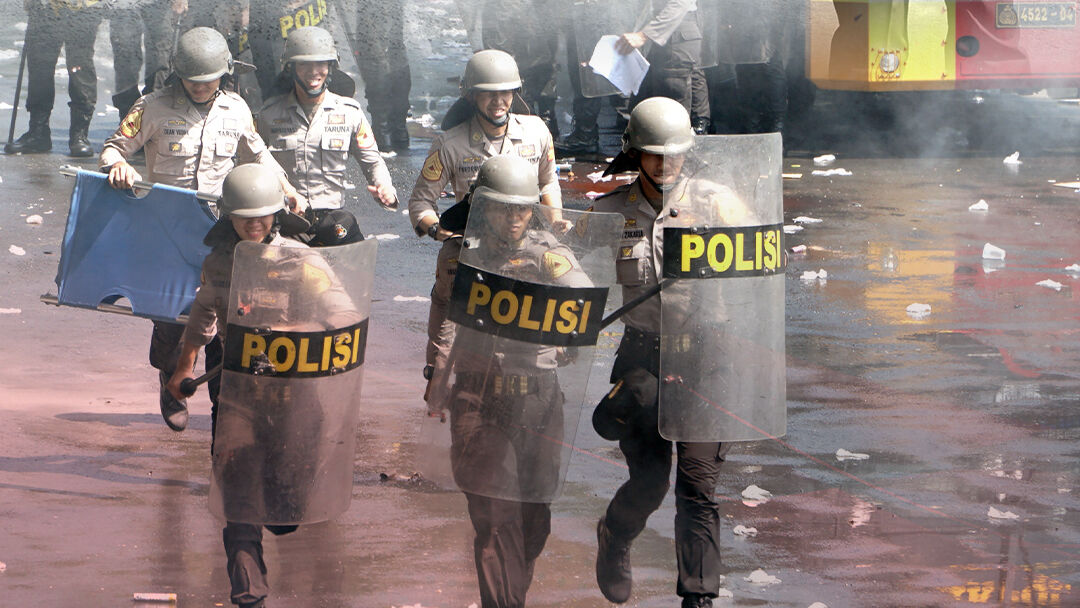 Taruna Akpol Laksanakan Latihan Pengendalian Massa sebagai Puncak POLRESLAT