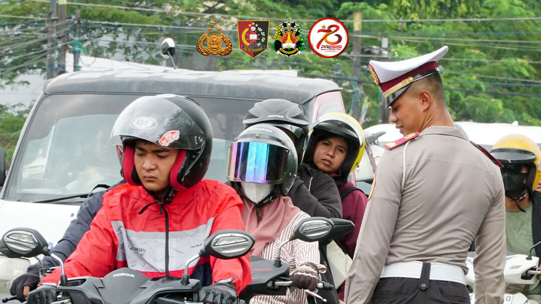Taruna Akpol Tingkat III Angkatan 57 Laksanakan Praktik Lalu Lintas di Polrestabes Semarang (2) Taruna Akpol Tingkat III Angkatan 57 Laksanakan Praktik Lalu Lintas di Polrestabes Semarang